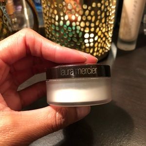 LAURA MERCIER SECRET BRIGHTENING  POWDER